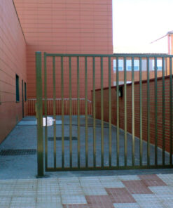 Alternative view of PORTAIL PIVOTANT BARREAUDÉ ROBUSTE