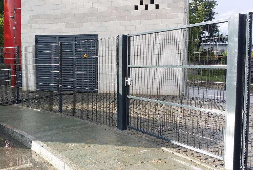 PORTAIL PIVOTANT GRILLAGÉ – Image 4