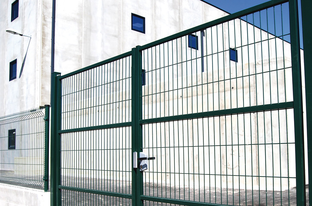 PORTAIL PIVOTANT GRILLAGÉ – Image 3